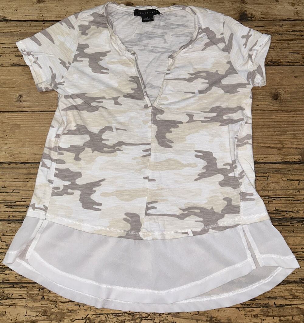Sanctuary Women’s Size S White Tan Camo Print V Neck Short Sleeve T-Shirt